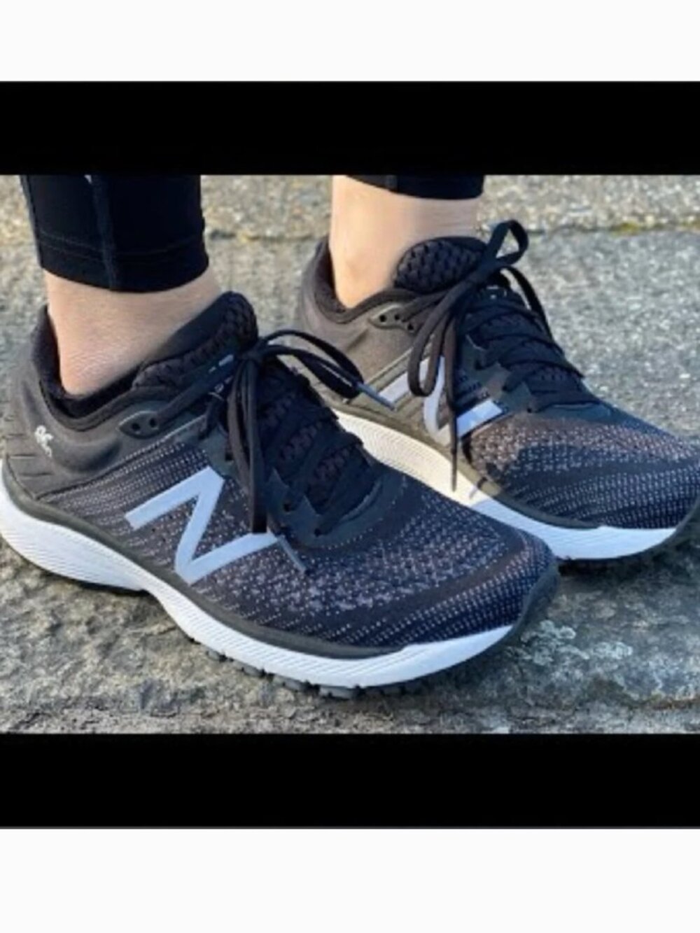 Womens's Black Running Shoes New Balance 860 size 7.5